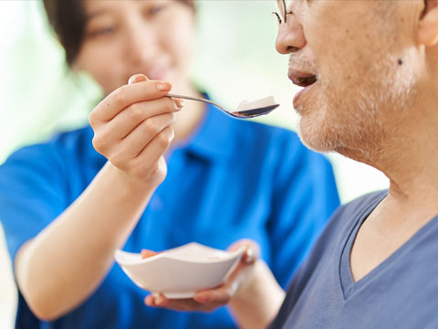 食事介助