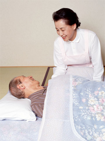 オムツ介助