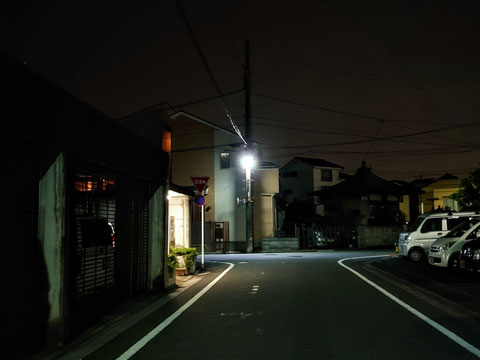 夜間の訪問